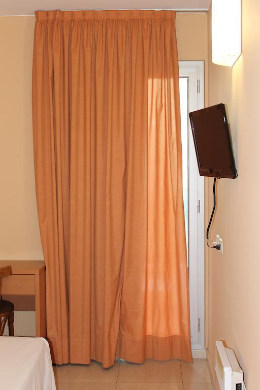 Hostal Cal Siles El Prat de Llobregat Pokoj fotografie